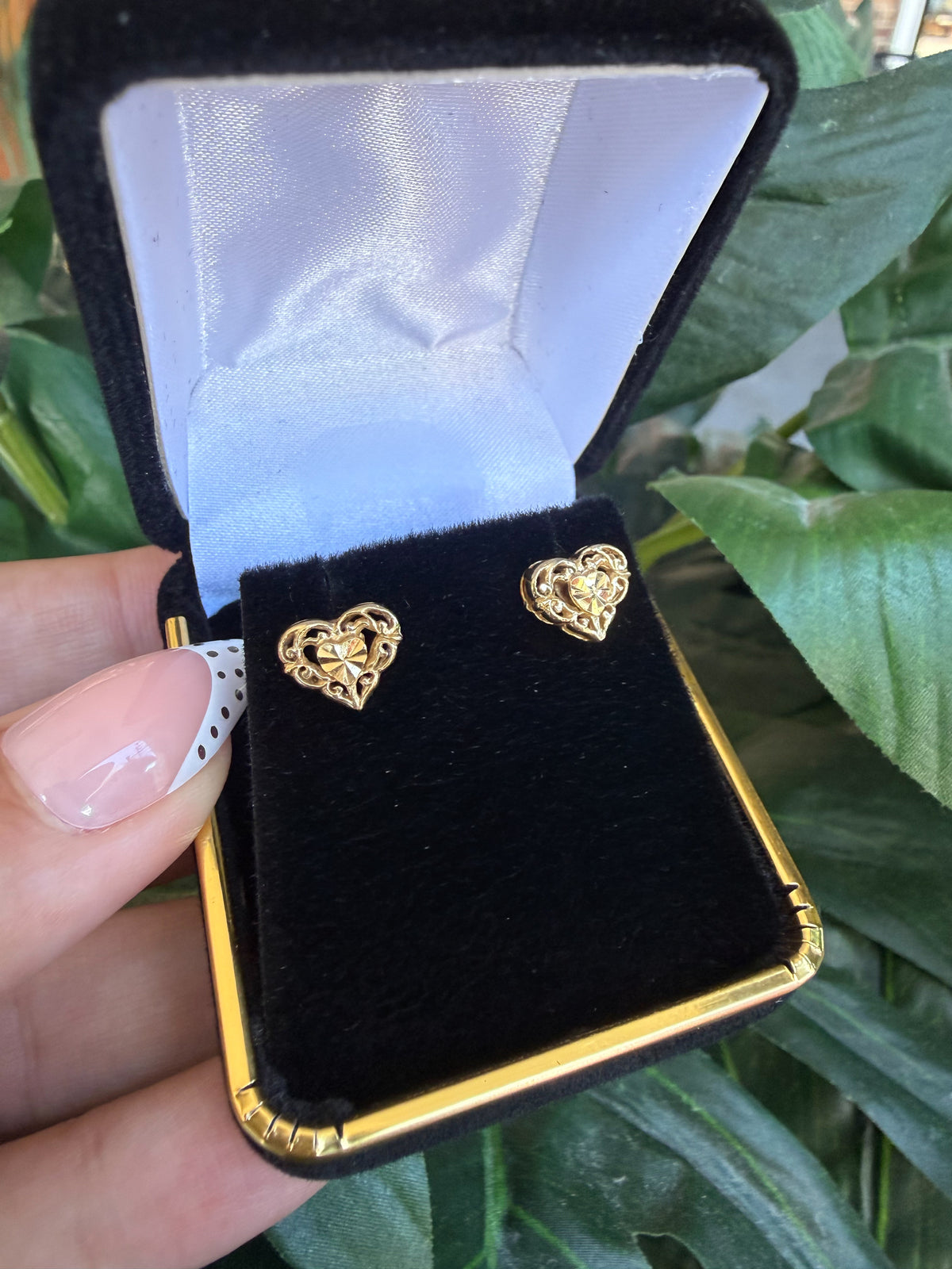 Vintage 14K Heart Stud Earrings